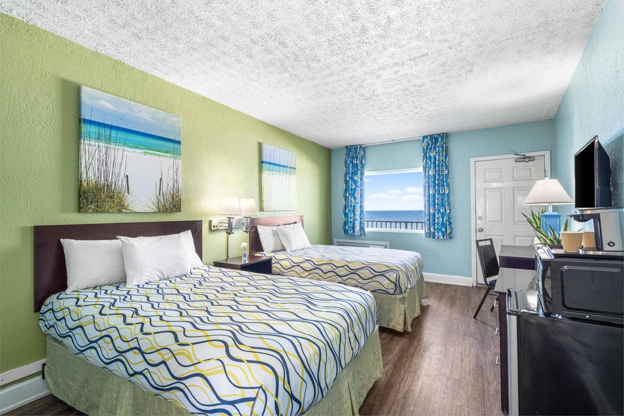 Boardwalk Hotel